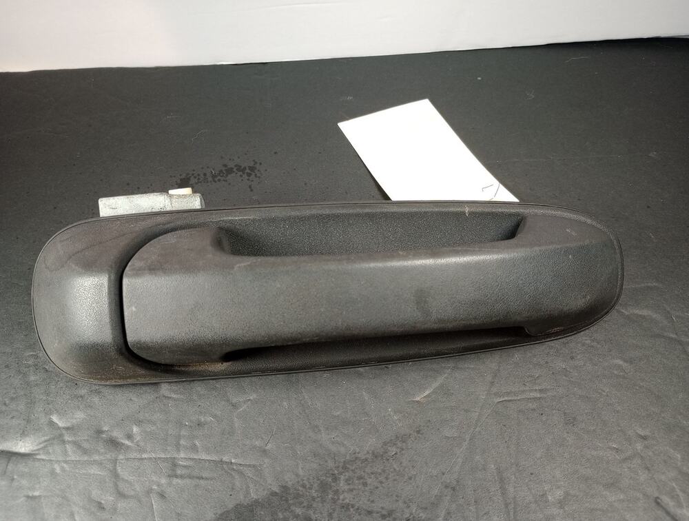02 - 07 JEEP LIBERTY RIGHT PASSENGER REAR EXTERIOR DOOR HANDLE